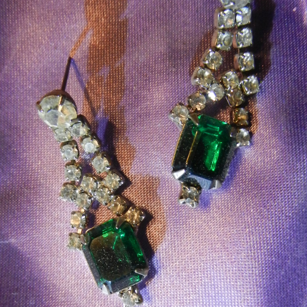 VTG Contempo marquis dangle earrings 1920s style faux emerald art deco evening